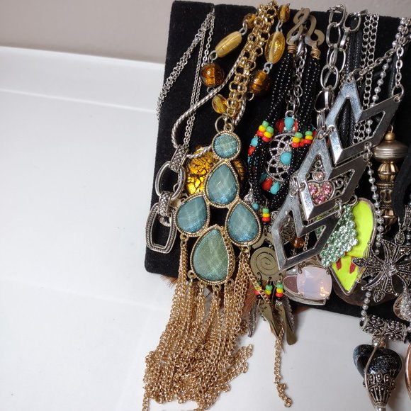 Lot Of 30 Pendant Necklaces - Picture 2 of 16